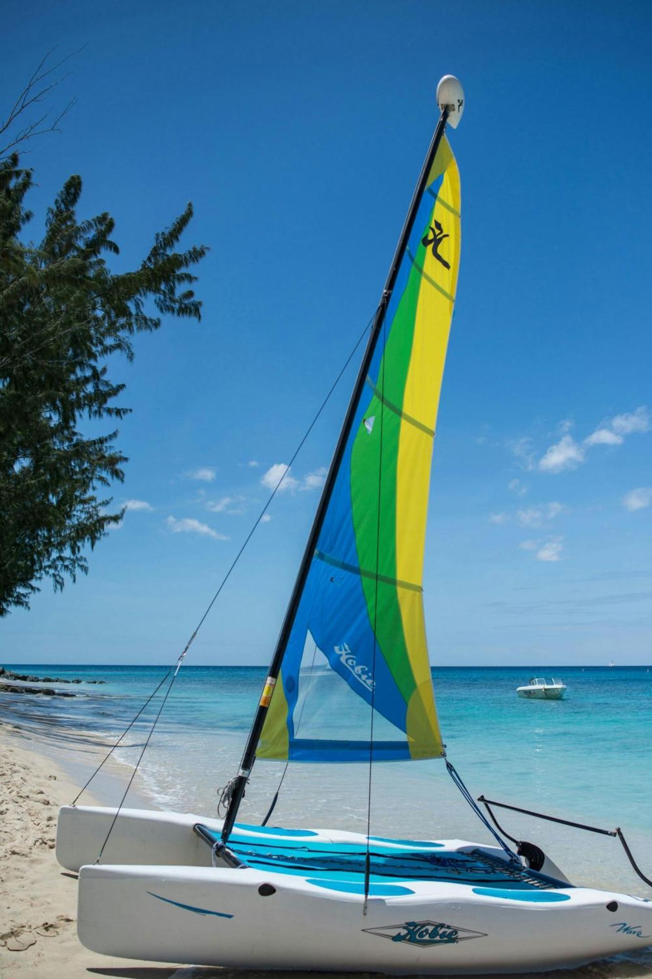 Colony Club By Elegant Hotels Saint James Exteriér fotografie